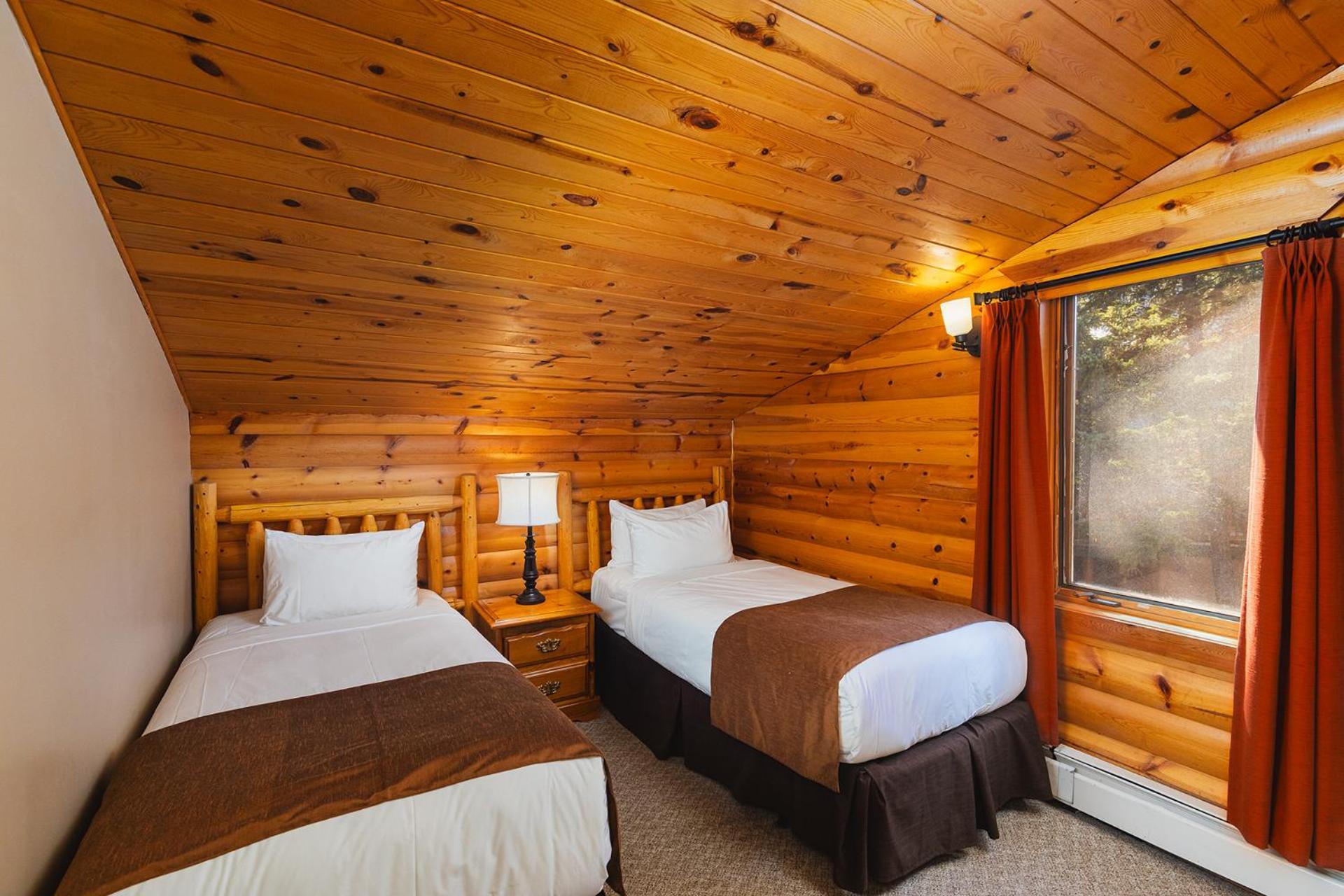 Overlander Mountain Lodge Jasper Kültér fotó