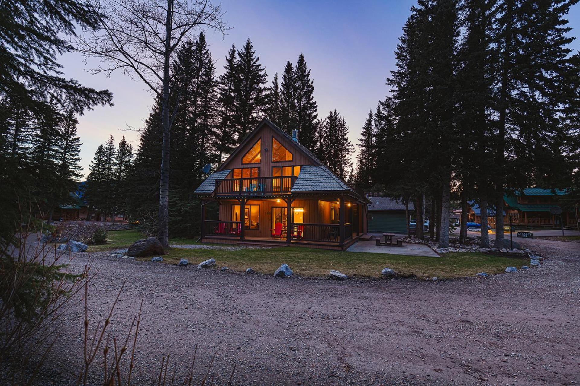Overlander Mountain Lodge Jasper Kültér fotó